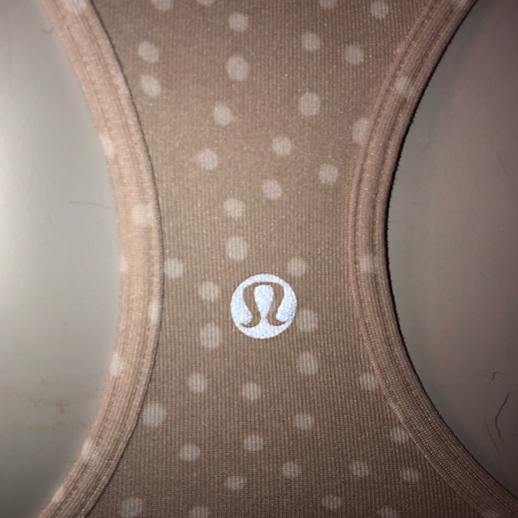 - Lululemon athletic size 4 - Picture 4 of 6